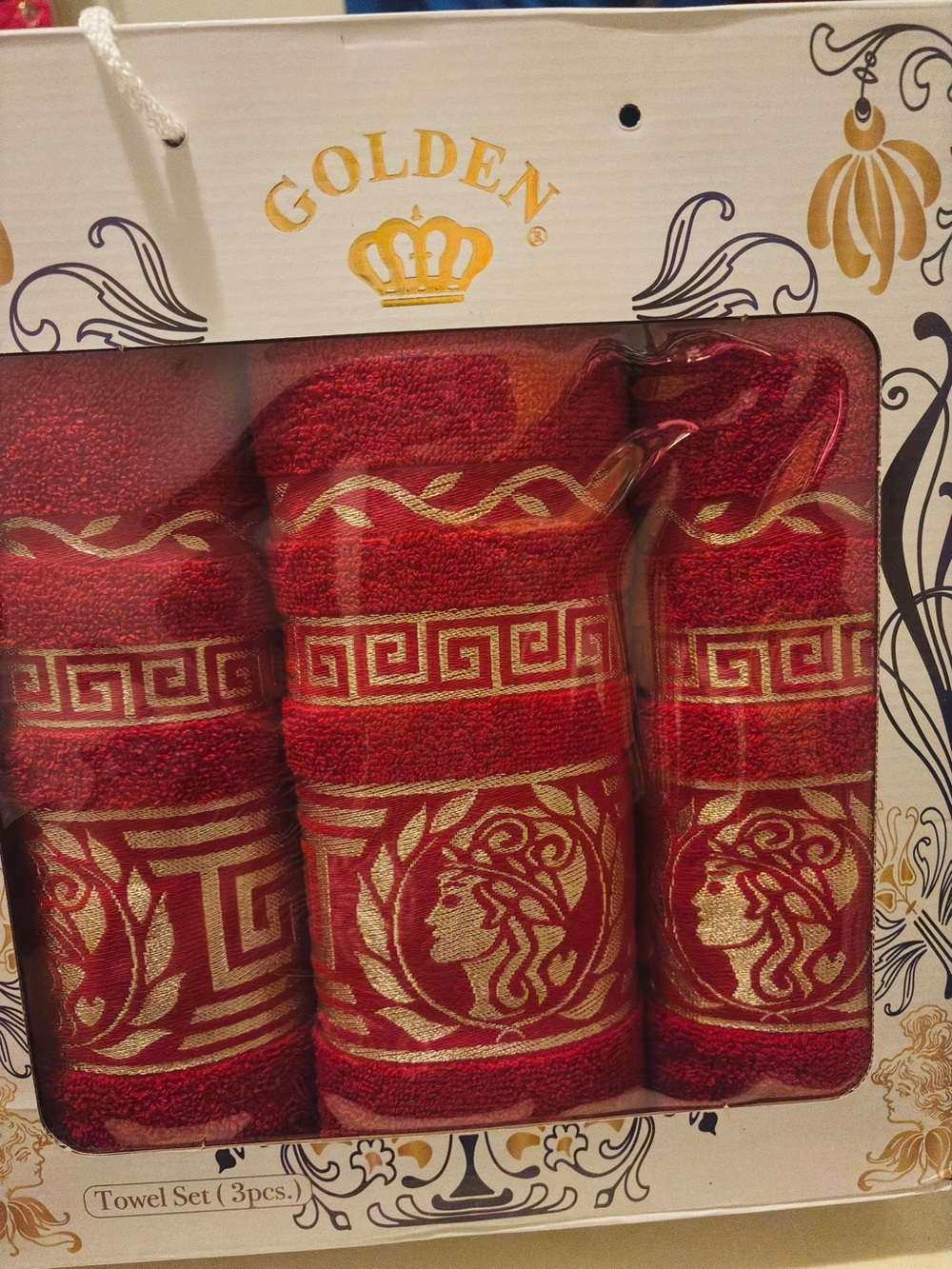 Red & Gold Decorative Towel Set